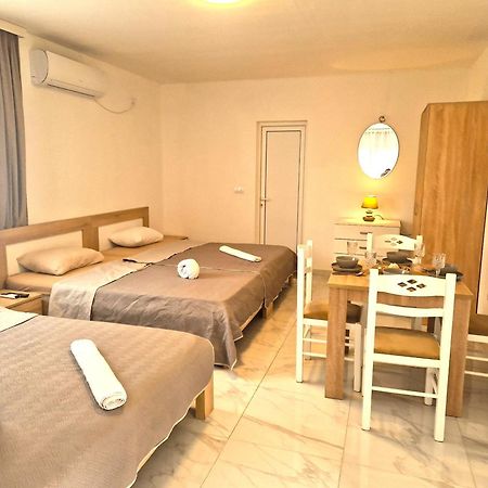Ivana Apartments Ulcinj Bagian luar foto