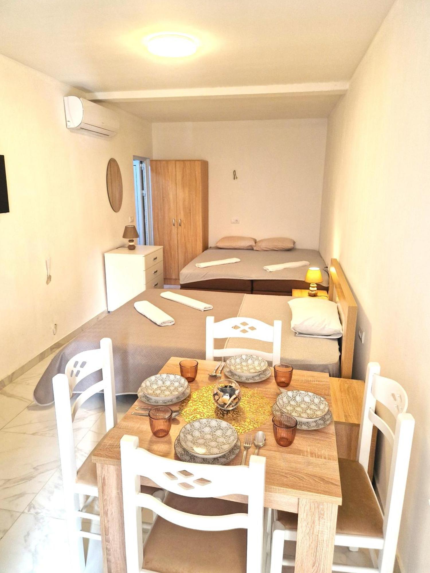 Ivana Apartments Ulcinj Bagian luar foto